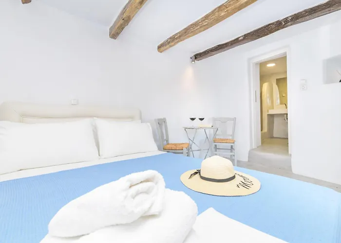 Magginas Little * Kostos